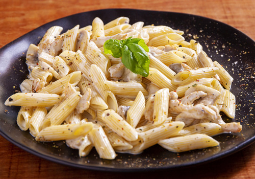 Tavuklu Mantarlı Penne